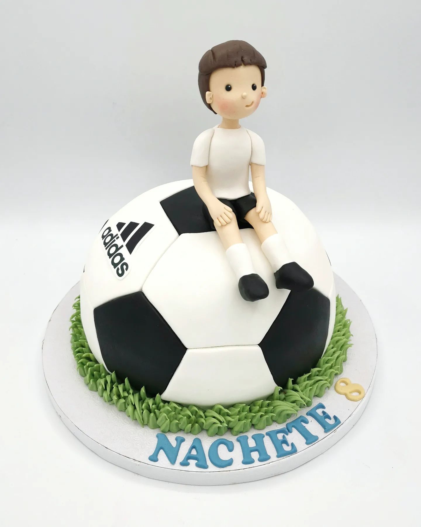 Tarta Niño/Niña sobre balón de fútbol